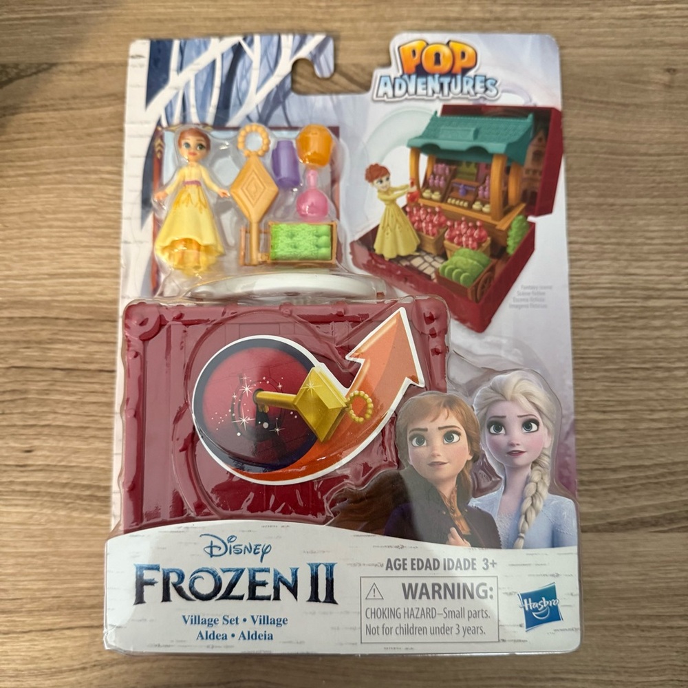 DISNEYโS FROZEN Pop Adventures Village Set Pop-Up Playset